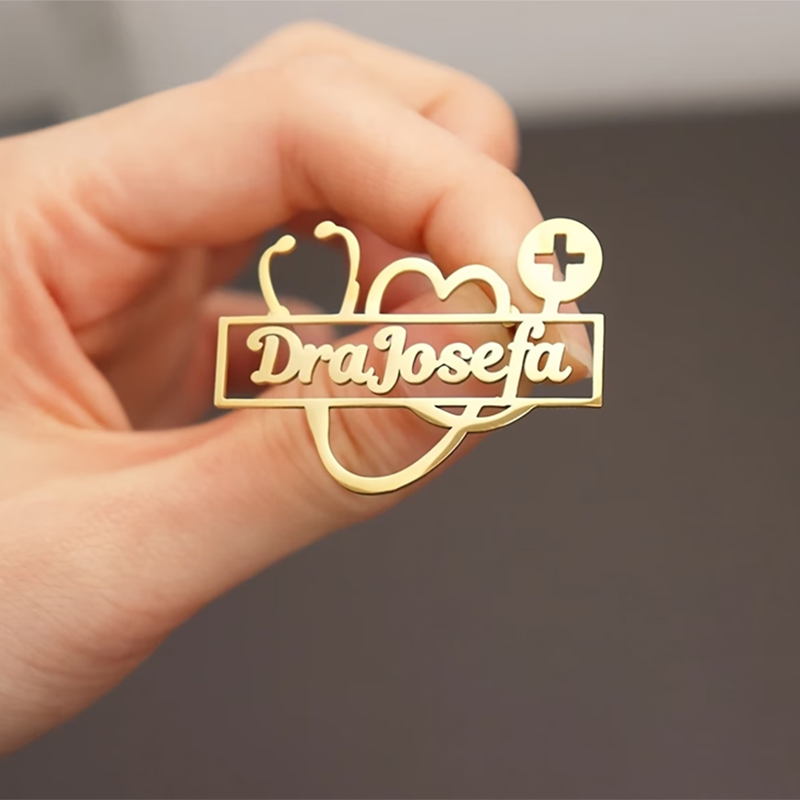 Broszka ze stali nierdzewnej z – Stethoscope recenzja i cena